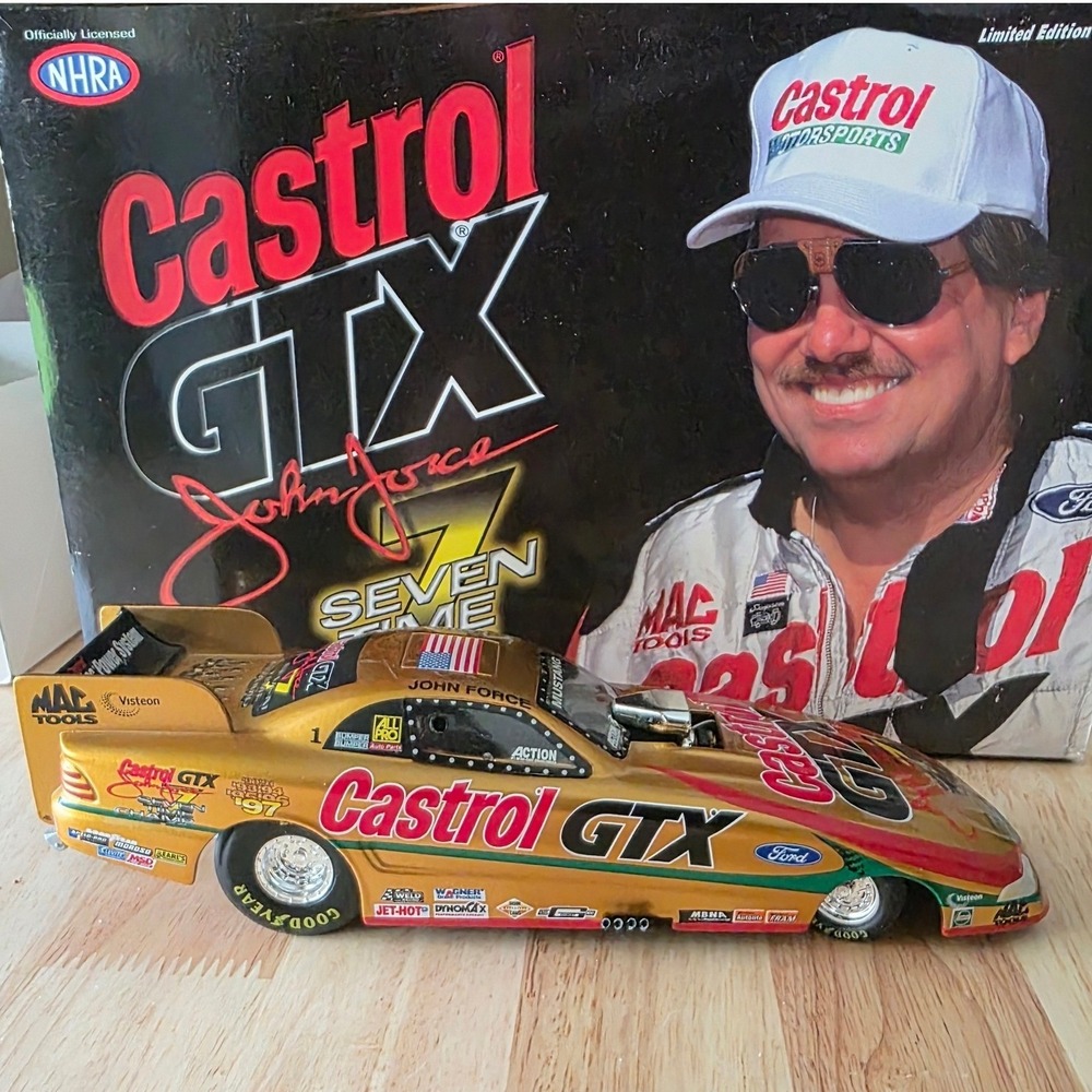 John Force Castrol GTX 1998 Mustang Funny Car 1:24 Diecast Gold 7 Time Champion